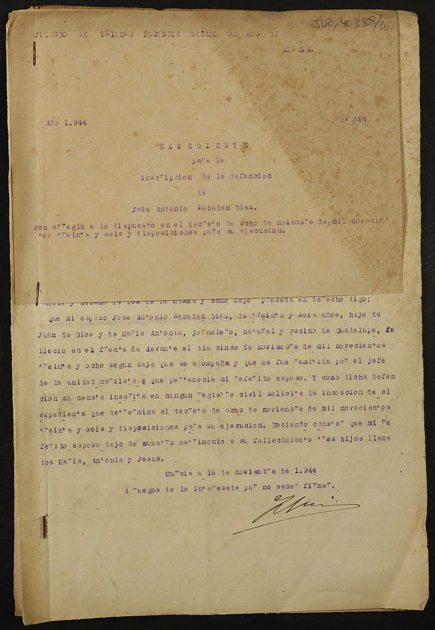 Expediente 584/1944 del Juzgado de Primera Instancia de Murcia para la inscripción en el Registro Civil por la desaparición en el frente de José Antonio Rabadán Díaz.